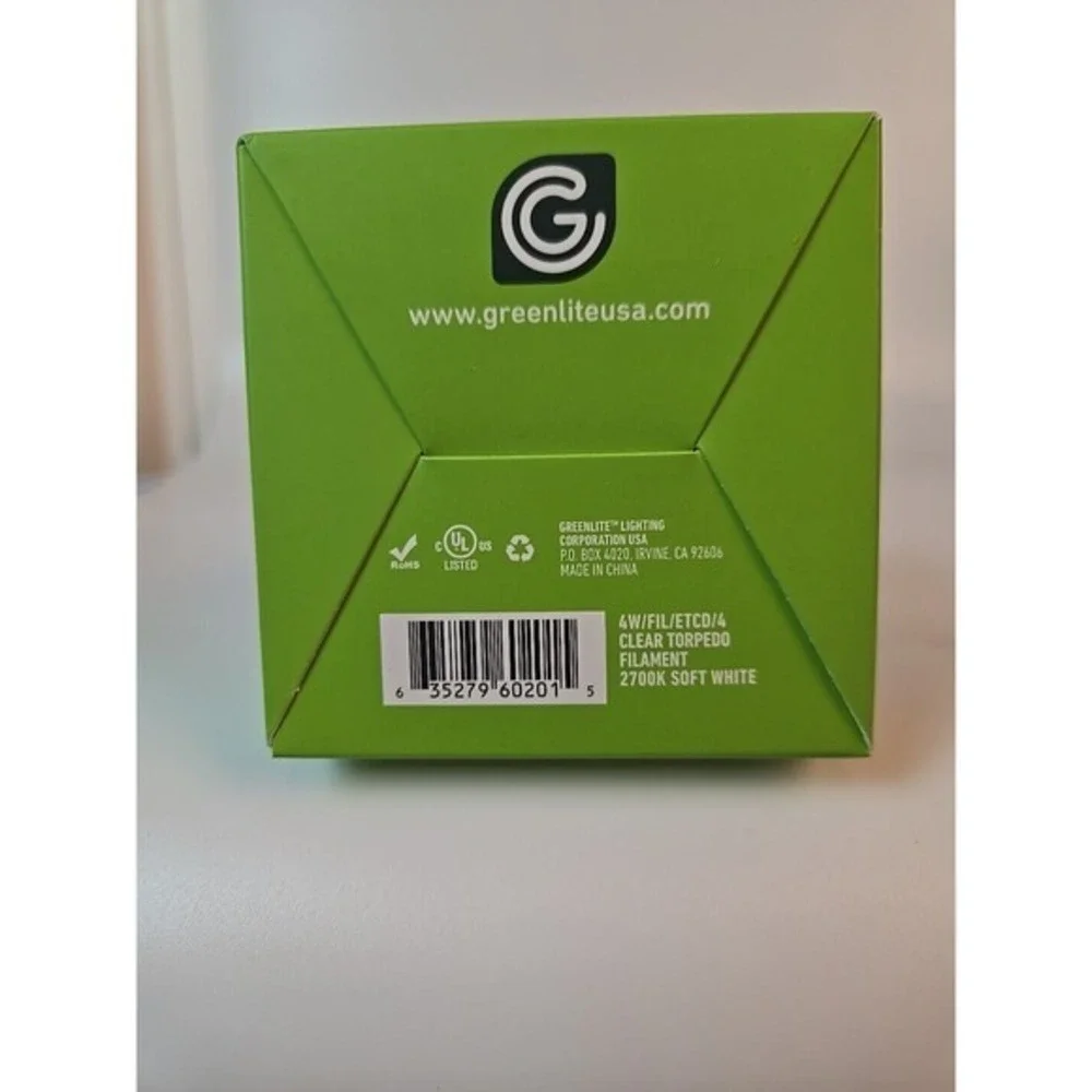 8 Bulbs (2 - 4 Packs) - B10‎ Chandelier Bulbs LED 4W Dimmable 40W Equivalent NEW